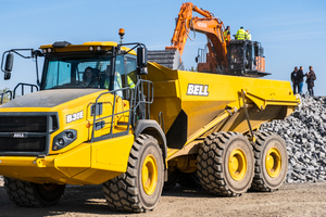  Im Zusammenspiel testen: egal ob das Zusammenspiel von Maschine, Anbaugerät und digitaler Helfer oder die verschiedenen Maschinen im Miteinander, hier ist alles möglich. 