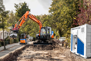  Die KTEG Powertree Ladestation versorgt auf Baustellen alle elektrisch angetriebenen Maschinen  