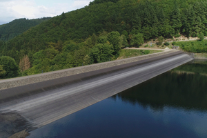  Die Riveristalsperre versorgt die Einwohner der Region mit Trinkwasser und produziert etwa 1.000.000 Kilowattstunden elektrische Energie pro Jahr. 