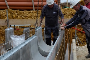  Insgesamt wurden rund 400 Meter Drainfix Clean Rinnen mit der Nennweite 500 und rund 2.800 Drainfix Bloc 300 Elemente eingebaut. 