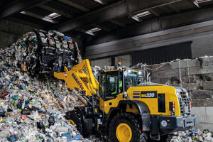  Radlader WA320-8 mit Waste & Recycling Sonderausrüstung ab Werk. 