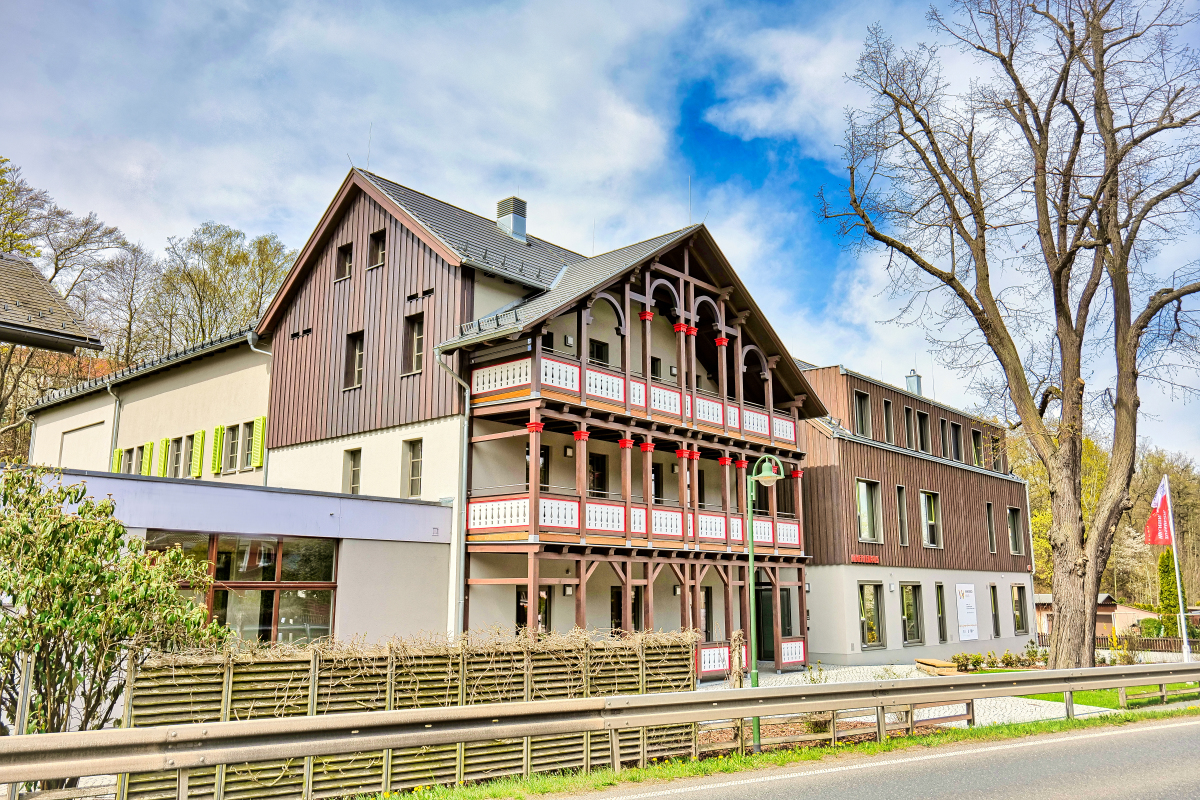 Die Kinder- und Jugendbildungsstätte "Winfriedhaus" ist nach Sanierung, Umbau und Erweiterung wieder eröffnet.