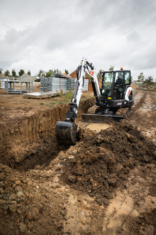 Mit dien neuen Produktreihen und den dazugehörigen Anbaugeräten bietet Bobcat ein komplettes Sortiment für alle Einsatzbereiche der Grundstückspflege.