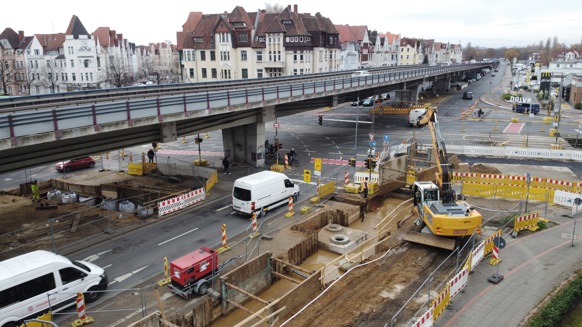 Die Südschnellwegbrücke in Hannover-Döhren ist marode und wird in den nächsten Jahren durch einen Tunnel ersetzt.