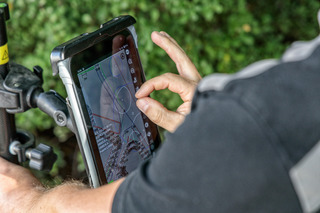 Der Plan wird direkt lokal auf dem Tablet erstellt, das Teil des MC-Mobile-Systems von Topcon ist.