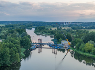 Die letzten Arbeitsschritte stehen noch aus, bis der landwirtschaftlich und radtouristisch genutzte Weg am Havel-Oder-Wasserweg wieder voll genutzt werden kann.