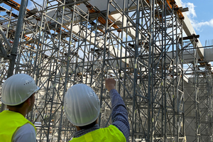  Damit auf der Baustelle alles reibungslos vonstattengeht, gehört für Ulma eine gute Projektbetreuung vor Ort zum Kundenservice dazu.  