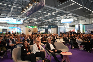  Das Forum in Halle 1 war zur Preisverleihung des Deutschen Baupreises gut besucht.  