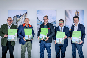  Rainer Burg, Frank Haehnig, Florian Pronold, Dr. Hursit Ibuk und Florian Bauer (v.l.). 