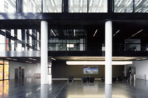  Für eine eindrucksvolle Inszenierung eignen sich Säulen in der Architektur seit jeher – so auch im Bürogebäude des Süddeutschen Verlags in München, wo Rapidobat-Schalrohre zum Einsatz kamen  