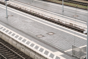  Überblick über die Bahnsteige am Bahnhof in Rastatt 