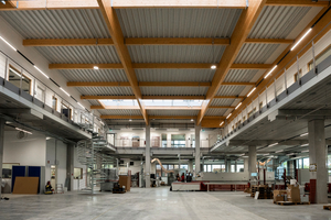 Der zweigeschossige Hallenkomplex mit mehr als 3.700 Quadratmetern bietet genug Platz für Lehrwerkstatt, Technik, Verwaltung und Aufenthaltsräume 