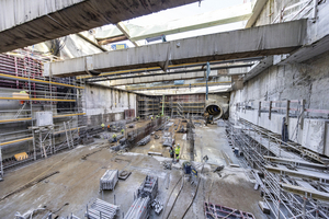  Der Rückbau der C-Lage in der Baugrube in einer Höhe von etwa 3,5 Metern 