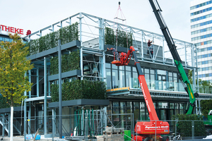  Das erste Projekt, bei dem Großewinkelmann und Helix Pflanzensysteme zusammengearbeitet haben, liegt schon über zehn Jahre zurück. Es handelte sich um einen freistehenden Gastronomie-Pavillon in zentraler Lage in Bielefeld 
