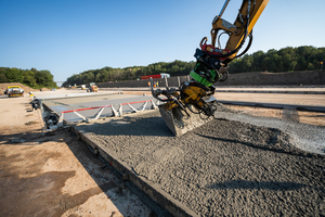  Für den Beton wurden 70 Prozent der Gesteinskörnung in RC-Material Typ 1 gefordert. Als Bindemittel wurde der besonders klinker-arme CEM III/A 42,5 N gewünscht 