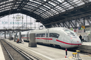  Auf dem Kölner Hauptbahnhof gibt es „Gepäckbahnsteige“, die ausschließlich für das Servicepersonal der DB bestimmt und nicht für Reisende zugänglich sind 