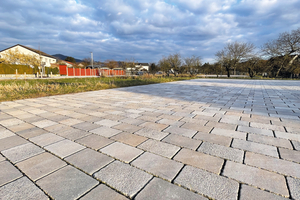  In Zwingenberg-Rodau wurde ein Neubaugebiet mit dem Pflastersystem „CombiStabil Natura“ vom Betonwerk Pfenning aus Lampertheim befestigt 