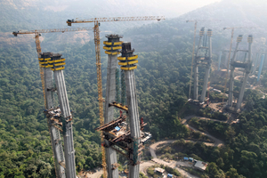 Mit der Fertigstellung des Projektes reduziert sich die Fahrzeit zwischen Mumbai and Pune um ganze dreißig Minuten