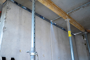  Zwischen den tragenden Wärmedämmelementen sorgt das nicht tragende Dämmteil Part Z für eine durchgehende Wärmedämmebene 