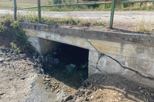  Zustand vor Abriss der Brücke über den Hirschbach in Lohe 