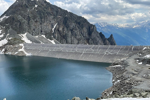  Eine Staumauer im alpinen Hochgebirge ist extremen Kräften ausgesetzt, die ihre Struktur beanspruchen und eine dauerhafte sowie sichere Abdichtung notwendig machen 
