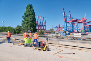  Die K20-Brücke ist eine wichtige Verkehrsader für den intensiv genutzten Bereich des Hamburger Hafens und darf nur sehr eingeschränkt kurzzeitig gesperrt werden 