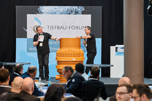  Über den Tag verteilt fanden erstmalig auch Praxisanwendungen statt 