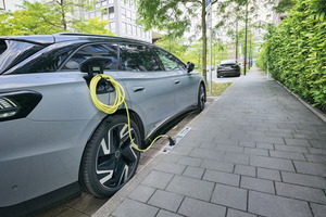  Gerade in Städten geht durch die Nutzung der Ladebordsteine kein Platz bei Gehwegen und Straßen verloren. Das Stadtbild wird aufgewertet 