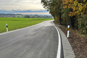  Die Bankettplatte BG-Road Lefix von BG-Graspointner ist eine überzeugende Lösung für die sichere und wirtschaftliche Befestigung von Straßenrändern 