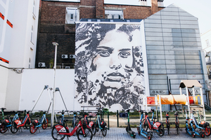  Die Street Art Fassade des portugiesischen Künstlers Vhils in Brüssel 