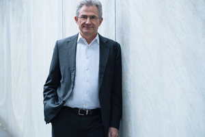  Peter Hübner, Vorstandsmitglied der Strabag AG und bis Mai 2026 Präsident des Hauptverbands der Deutschen Bauindustrie 