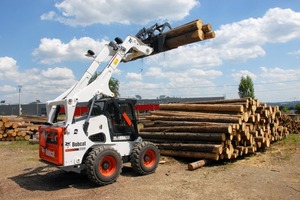  Der neue S850-Kompaktlader mit 1760 kg Nutzlast und 3,65 m Hubhöhe ist der leistungsstärkste Kompaktlader in der langen Bobcat-Firmengeschichte 