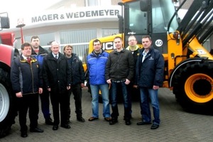  Das Team um Niederlassungsleiter Karl-Heinz Ahlers bei M &amp; W in Nortmoor 