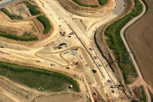  Strassenbau ist vorne: Gerade der Strassenbau eignet sich für die praktische Verprobung des Projekts. Die Parameter sind klarer greifbar 