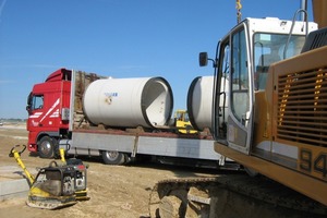  Anlieferung der Stahlbetonvortriebsrohre DN 1600Foto: Berding Beton GmbH 