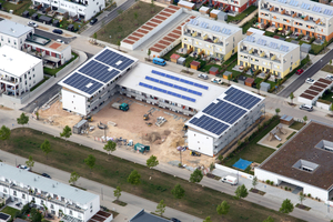  Das Regensburger Projekt entstand als erstes genossenschaftliches Wohnprojekt der NaBau mit hohen ökologischen und energetischen Zielvorgaben.  