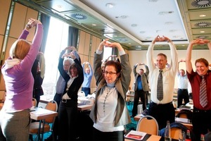  Auch für Konferenzpausen gibt es die passenden Übungen 