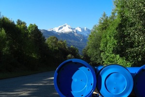  Rohre mit BLS-Verbindung – Im Hintergrund die Alpspitze 2628 m 