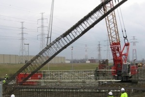  In Antwerpen wurden beim Tunnelbau unter der Schelde GFK-Schlitzwände eingesetzt. Sie konnten problemlos von der Tunnelbohrmaschine durchfahren werden 