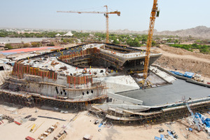  Das Desert Learning Center entsteht im Rahmen der Realisierung des Al Ain Wildlife Park and Resort. Aufgrund der architektonischen sowie technischen Innovationen wird das Bauwerk zu einem neuen Wahrzeichen der Region 