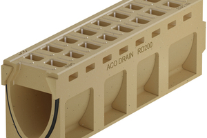  Die Aco Drain Monoblock RD 200 V DF wurde speziell für die Entwässerung von Fahrbahnen mit Deckschichten aus offenporigem Asphalt entwickelt 