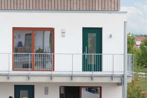  Das „Haus mit Zukunft“ in Regensburg bietet bezahlbare Wohnräume in einem lebenswerten Quartier. Das Wohnumfeld sorgt für nachbarschaftliche Begegnung. 