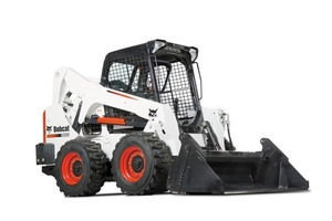  Bobcat S650 mit 4-in-1-Schaufel 