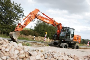  10 Zur Zaxis-3-Reihe von Hitachi gehört der 16,6 bis 18,6 t schwere ZX170W-3 mit 107 kW leistendem Isuzu-Motor und HIOS-III-HydrauliksystemFoto: Kiesel 