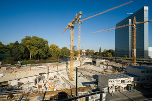  Bild 1: Mit dem Neubau des „Kö-Bogen“ beginnt die Umgestaltung der Düsseldorfer Innenstadt 