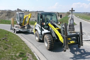  Eine Kramer-Besonderheit: Straßenzugelassen kann der Kramer Allrad auch mit normaler Anhängekupplung als Zugfahrzeug dienen 