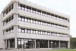  Um eines seiner Bürogebäude in Erlangen umweltschonend zu beheizen und kühlen, nahm Rehau kürzlich eine Luft-Erdwärmetauscher-Anlage erfolgreich in Betrieb 