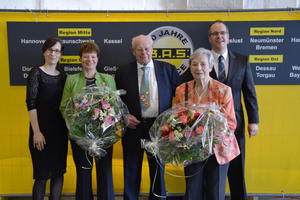  v. links: Sonja Riefe (Vorstand), Heike Sporleder, (Aufsichtsrat), Werner Sporleder (Vorstand), Gertrud Sporleder (Aufsichtsrat), Ralph Goerres (Vorstand).<br /> 