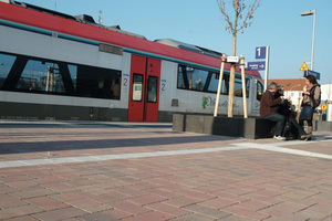  Pfungstadt ist am Zug: Am 10.12.2011 wurde der Kopfbahnhof reaktiviert. Dank der attraktiven Flächenbefestigung genießen Fahrgäste hier eine angenehme Aufenthaltsqualität 