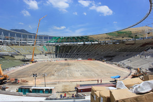  Großbaustelle in Rio de Janeiro – das Maracanã-Stadion befand sich hier noch im Bau 